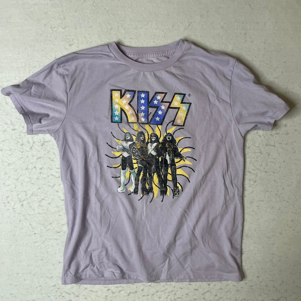 KISS Band Graphic T Shirt Lavender‎ Size L Short Sleeve Cotton Polyester